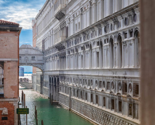 Servizio Fotografico Appartamento a Venezia con Vista sul Ponte dei Sospiri