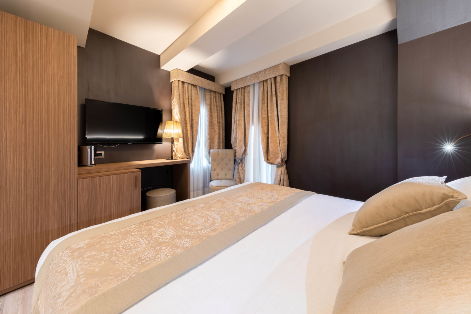 Fotografo camere e suite per l'Hotel Aquarius a Venezia